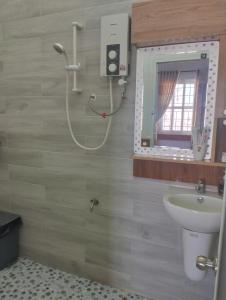 Hongs family house