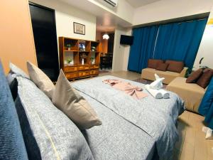 G&G SUITES near NAIA 81 Newport Condotel