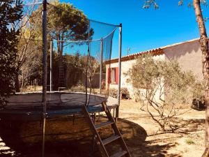 Villa climatisée avec un studio indépendant et piscine sécurisée