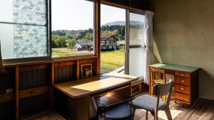 ブルーアートゲストハウス 2階フロア貸切 最大8名 広島の里山宿