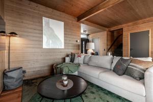 NORTH PARK VILLAS arkitektritad villa med Bastu & Panoramautsikt