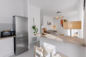 Josi - 2 chambres, central, 10mn du Palais&Plages, neuf, clim