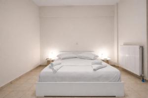 Messinian Aura - Beachfront Escape in Mikra Mantinia