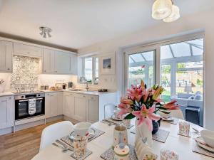 3 Bed in Seahouses CN064