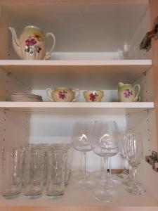 Roza Stone Suite with Hot Tub & Mountain view