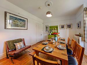 4 Bed in Friog 42772