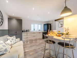 4 Bed in Hexham oc-87458