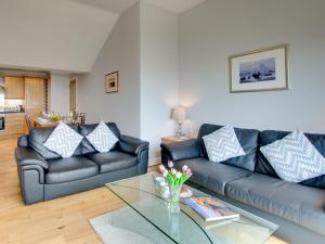 3 Bed in Seahouses CN120