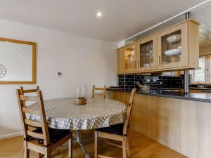 3 Bed in South Cerney HIC02