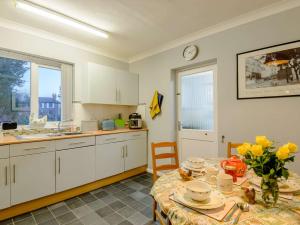 2 Bed in Whitstable 90344