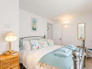 2 Bed in Ilfracombe oc-55165