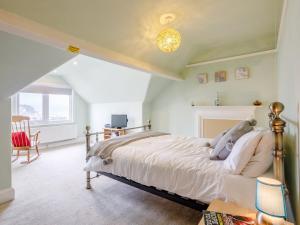 3 Bed in Brixham BX001
