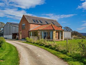 3 Bed in Great Broughton G0048