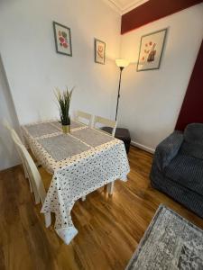 Entire flat near the River Thames