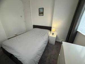 Entire flat near the River Thames