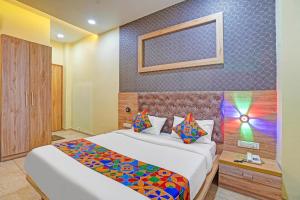 hotel hill top inn vatva
