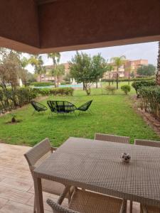 Prestige Lux Garden Pool Golf