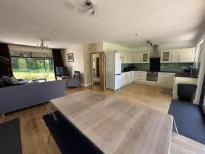 Urshalim - a beautifully positioned bungalow with open plan living