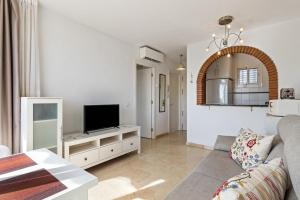 Vistamarina 402A By IVI Real Estate