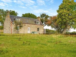 3 Bed in Carron CA227