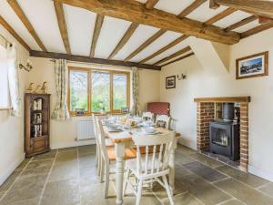 3 Bed in Clifton-on-Teme CC082