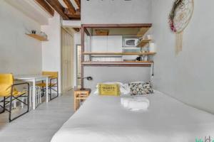 Faubourg Du Temple 2 - CI - Pleasant, light-filled Parisian studio - 2p