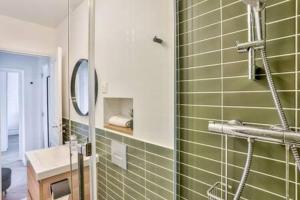 Lamartine 2 - KP - Cosy and modern in heart of 9th
