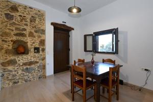 Chania Hillside 2BD Home - Nature & Comfort by ΜΡS