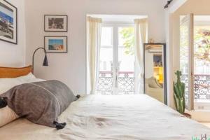 Rochechouart 7 - LB - Elegance and comfort in 9e Apt for 3 people