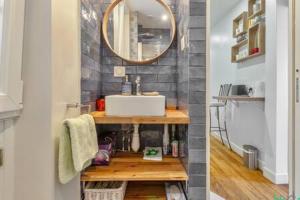 Cosy and colourful apt for 2 ppl Paris 7