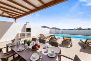 Villa Los Altos Lena 12B by Escape Home