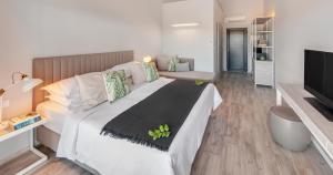 Gava Waterman Milna Resort –Inclusive