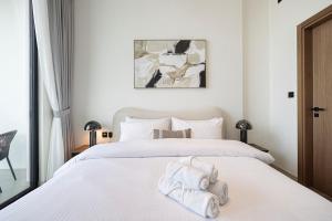 Modern 1BR in Binghatti gardenia - Marina view