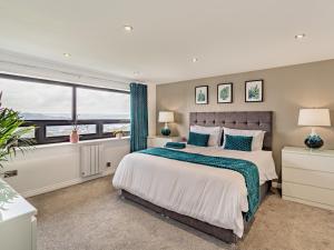 3 Bed in West Morton 94182