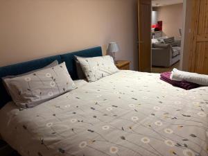 The Barn, Wolds Way Holiday Cottages, 2 bed ground floor