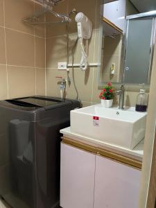 Studio Apartment at FAME Residences Tower 4 Mandaluyong