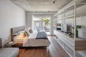 Gava Waterman Milna Resort –Inclusive