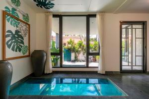 The Meredian Villa C by tisyastays