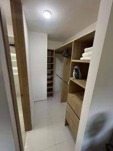 Apto Sector Clínicas FOSCAL, FCV, Junto a Cañaveral