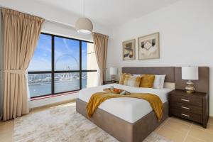 Fully Upgraded 2BR with Direct Beach Access