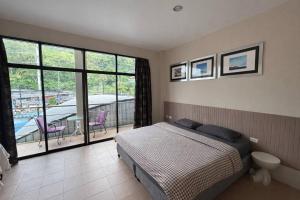 Beachside Apartments