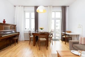 Klimatyczny i Jasny Apartament 3city w Gdyni z Dwiema Sypialniami by Noclegi Renters
