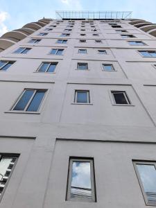 Signature Executive Studio Near Airport & Downtown