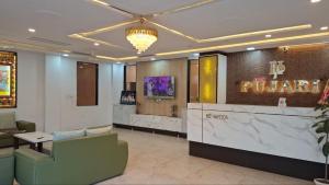 Hotel Pujari