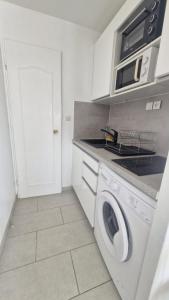 Les Capitelles Accès direct plage et piscine - Clim - ref 61