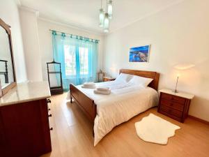 Apartamento T2 com vista panorâmica sobre a costa