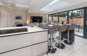 Queenswood House with Games Room