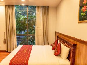 Balcony Superior King - Châu Giang Hotel