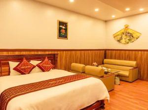 Balcony Superior King - Châu Giang Hotel