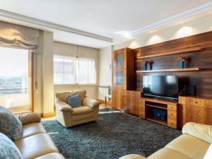 Apartment 4 Bedrooms